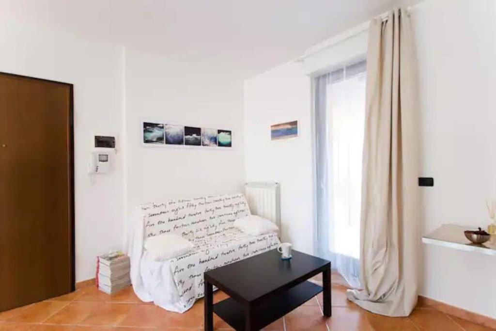 Casa Alpi 44 - Two Bedroom Flat With Huge Balcony Pescara