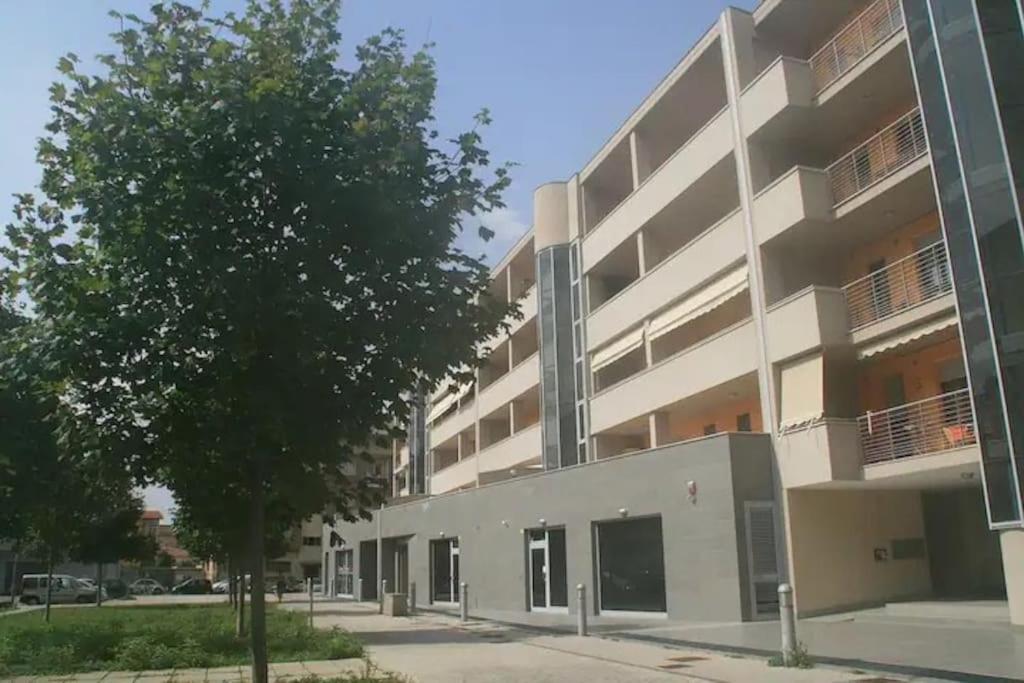 Casa Alpi 44 - Two Bedroom Flat With Huge Balcony *